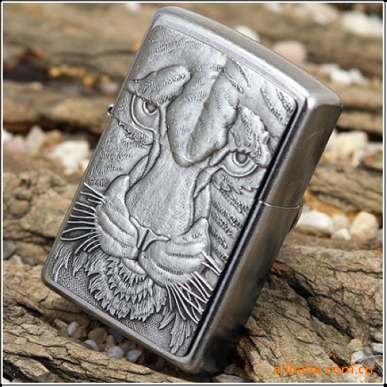 zippo 20287 老虎徽章 153.00元/个