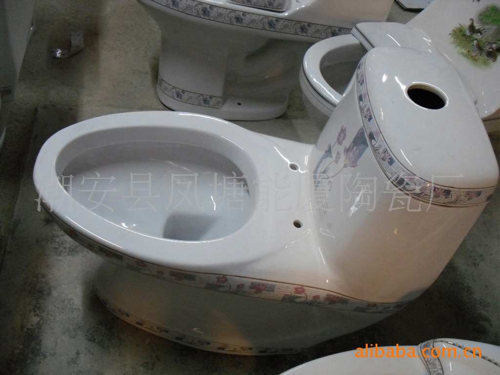 厂家批发大量直冲式连体座便器,陶瓷卫生洁具,马桶