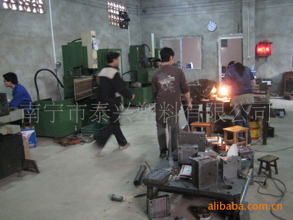 提供广西模具加工 南宁模具加工