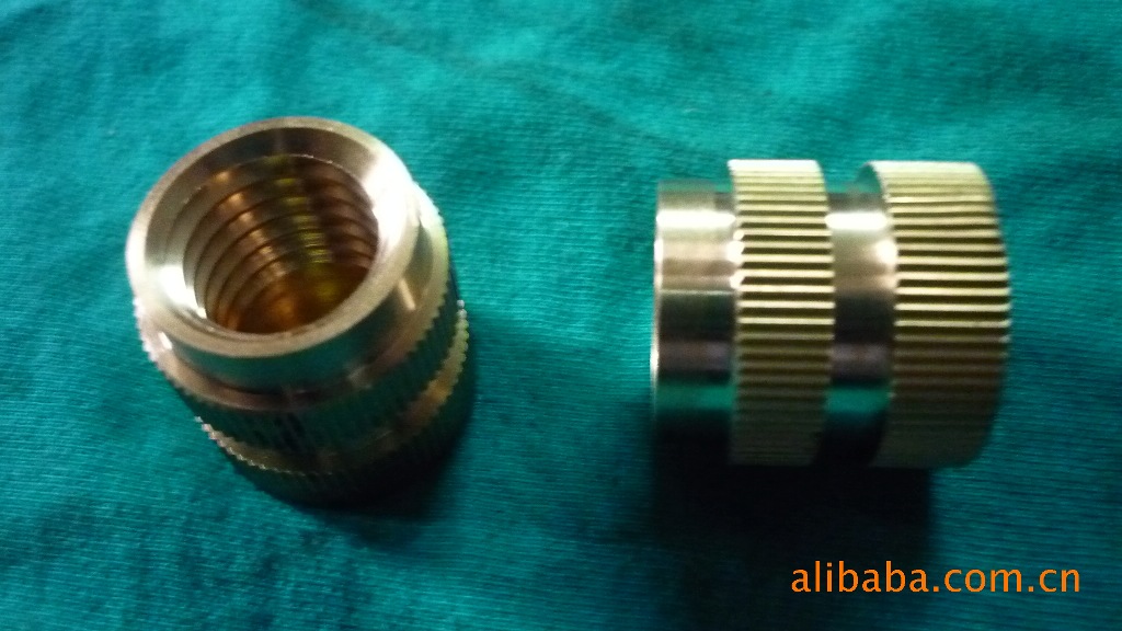 下壳注塑带螺母，滚花下壳注塑带螺母，滚花螺母