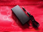 供应20V/5A 过EMI医疗显示器用电源适配器