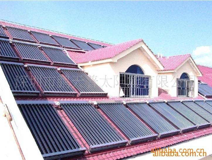 别墅斜屋顶太阳能热水系统---集热器      (深圳大鹏宾馆)