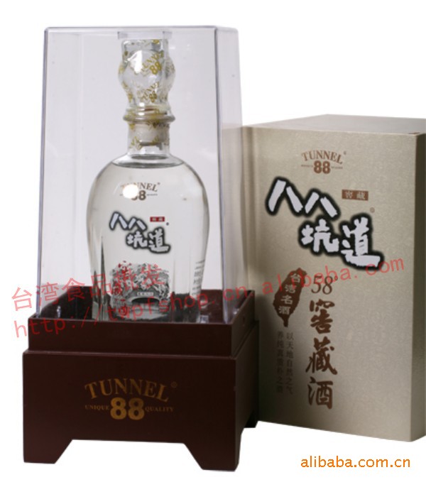 台湾进口高粱酒 八八坑道窖藏高粱酒58度6*600ml