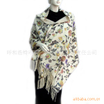 丹溢浓 粗纺提花披肩 (图)