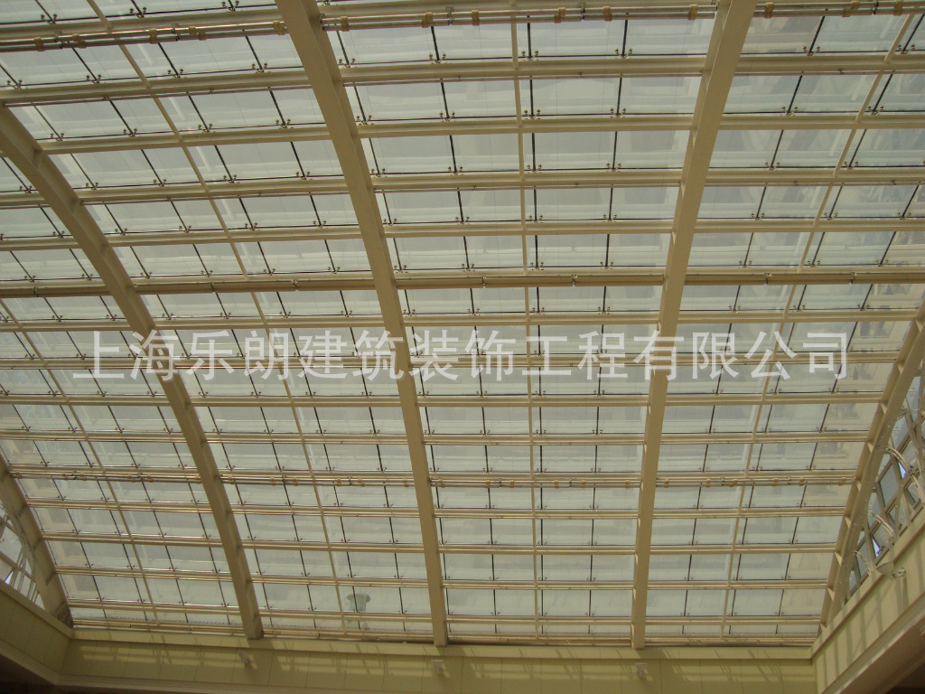 供应信息 上海乐朗建筑装饰工程有限公司 电动天棚帘,中庭遮阳天棚