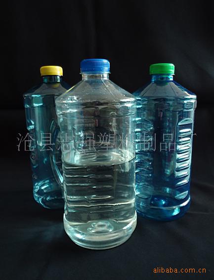 供应玻璃水塑料包装瓶2000毫升玻璃水瓶