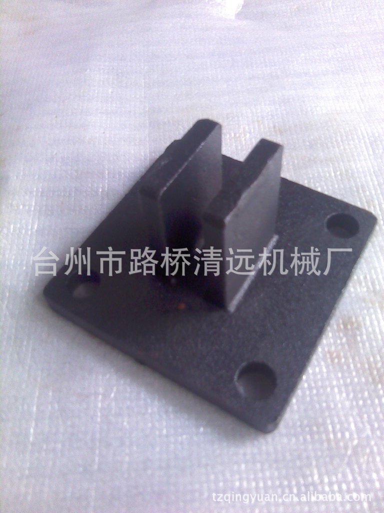 供应各种数控车床配件，仪表车床配件