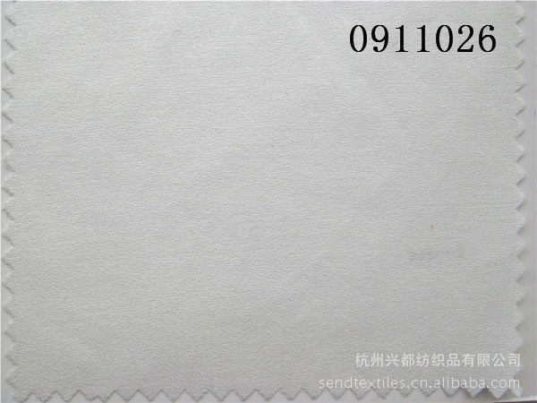 0911026乱纹棉纬弹力面料80S*60S/30D 122cm 