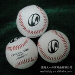 依照 温州外贸 的 一张图片 为他们 波兰客人 生产了 2048只 棒球