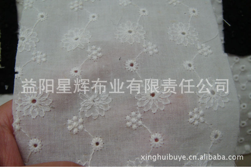 现货供应纯棉电脑绣花面料,服装衬衣面料,XHF22