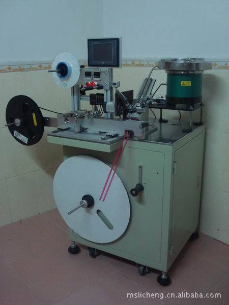 AT-8200-v1-BLZE