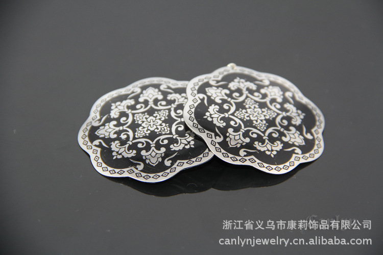 工艺品,礼品 首饰品 耳饰 耳环 康莉饰品出品 热销 民族风黑白花纹
