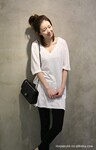 naning9韩国进口韩版女装批发时尚韩版纯色V领T恤NGCU00281364