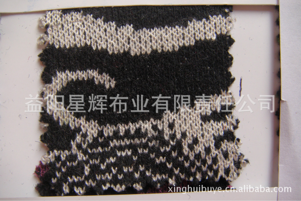 弹力针织色织毛呢花朵纹呢料女装呢服装面料YN30