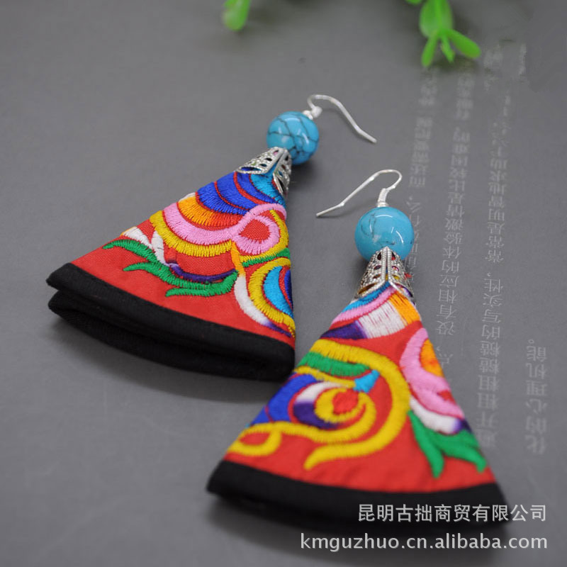 少数民族饰品苗绣布艺耳环 手工绣花布艺耳环杨丽萍款布艺饰品