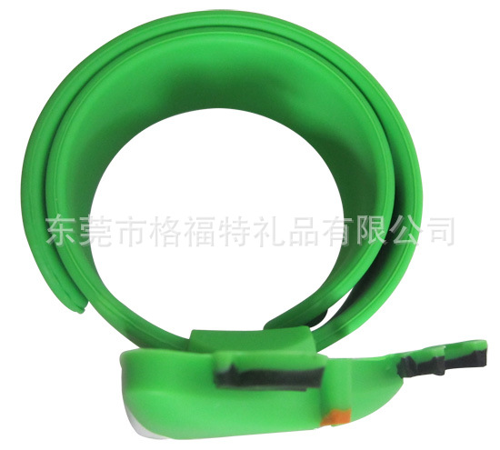 东莞市格福特礼品有限公司是专业订做生产硅胶制品，硅胶礼品，硅胶手表，LED手表，拍拍手表，负离子手表，LED手表，硅胶钱包，硅胶手环，硅胶手机套等各类硅胶制品厂 