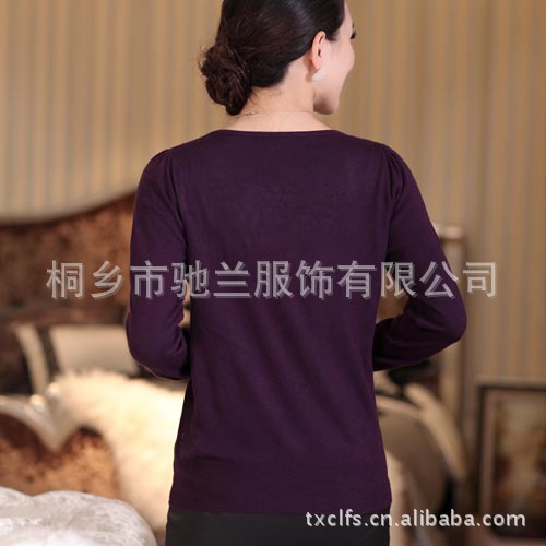 2012秋季新款韩版女装中年妈妈装圆领烫钻长袖款式套头女式羊毛衫