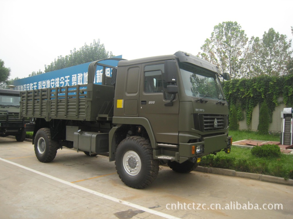 供应重汽howo豪泺4×4系列全驱车越野车/牵引车东北zz2167n3827d1