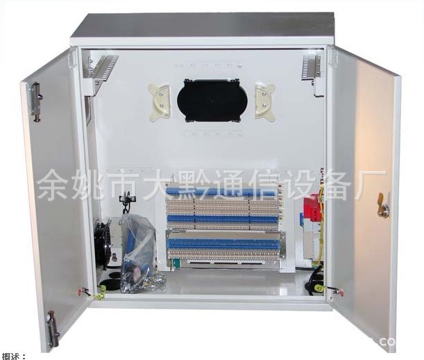 壁挂式光纤光缆分线箱(光纤光缆分线箱)直销工厂大黔通信