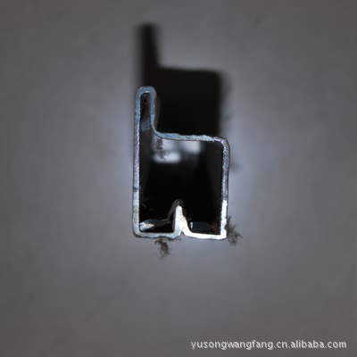 供应塑料门窗钢衬