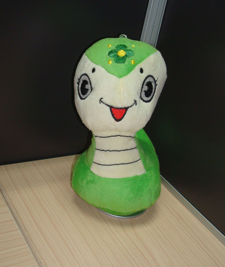蛇年吉祥物_毛绒玩具蛇_蛇年礼品_蛇年挂饰_2013年吉祥物_蛇公仔_蛇毛绒玩具_2013年货_吉祥物_新年吉祥物_2013吉祥物_吉祥物定制_企业吉祥物_吉祥物定做_2013蛇年吉祥物定制加工代工