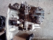 小松16代變速箱外殼  波箱控制閥 波箱變矩器 小松叉車拆車件