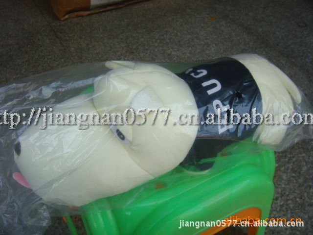 批发汽车用品车内摆饰摆件品 长嘴狗 长嘴狗竹炭玩具 除味炭包图片,高清图片