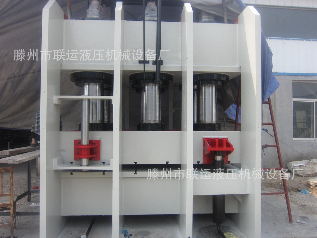 钢木门成型液压机 014