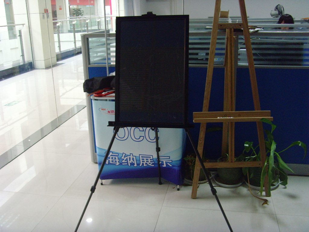 51b0498f74737d922efad00f6e0c3d