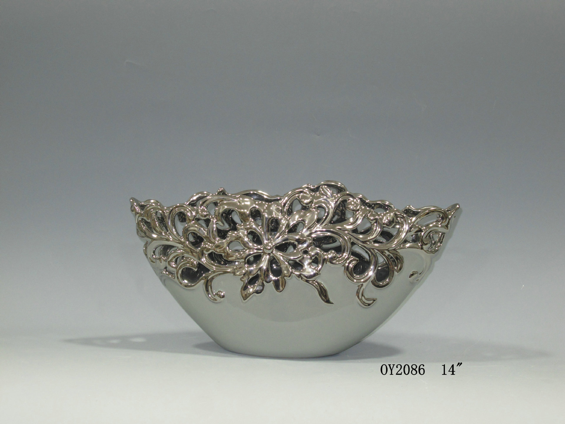 供应 陶瓷工艺品抽象艺术品家居饰品电镀镂空花瓶 批发