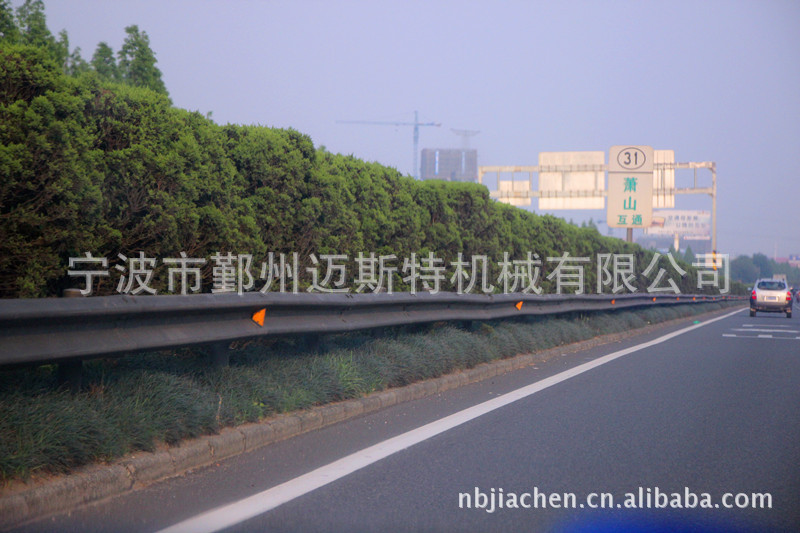 高速公路护栏反光标 梯形双面附着式轮廓标 交通安全设施