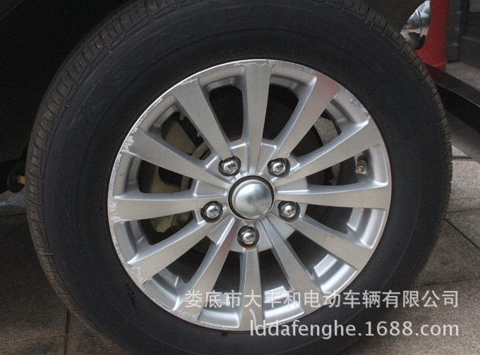 广西8座电动看楼老爷车/电瓶观光代步车/四轮观光旅游车