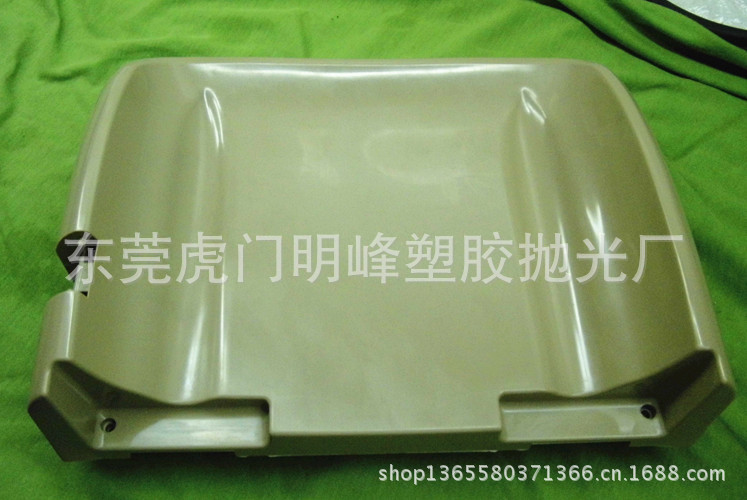 奥迪汽车DVD头枕壳抛光