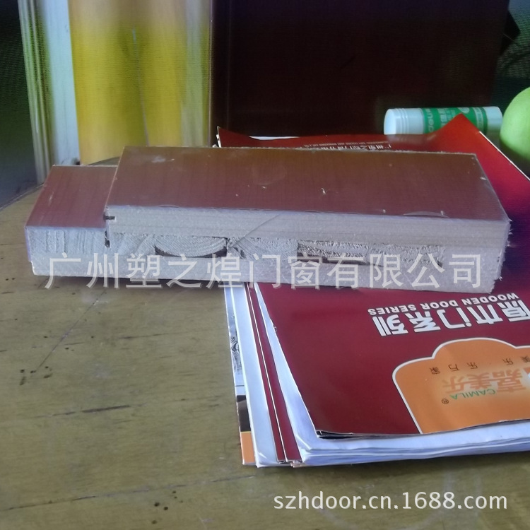 ABS杉木门套01