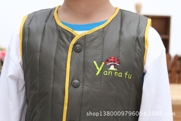 小馬甲男童jpg12