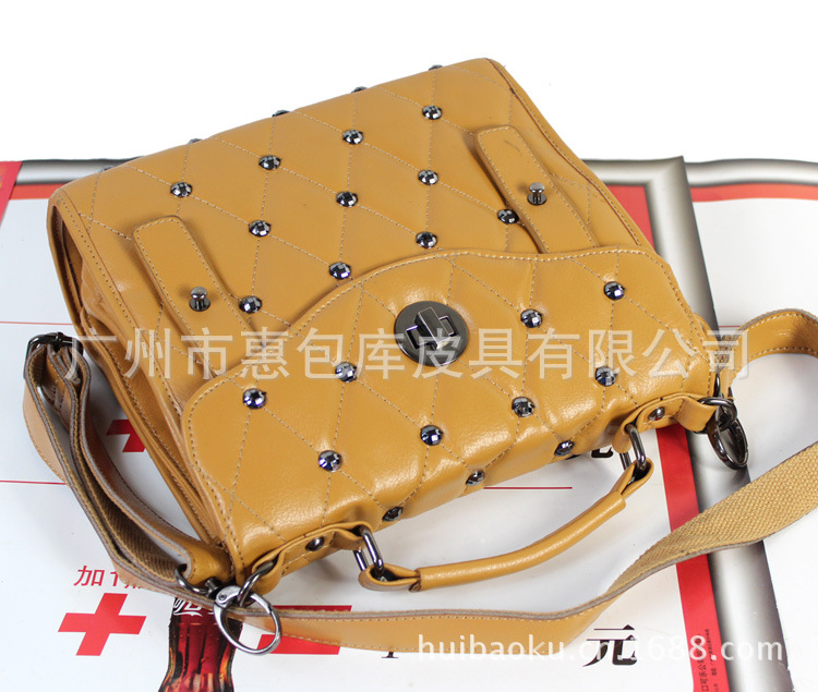 H071800 (5)