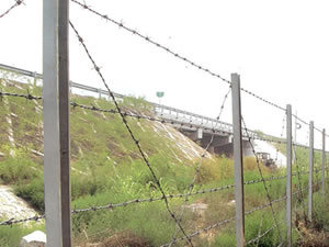 barbedwire015