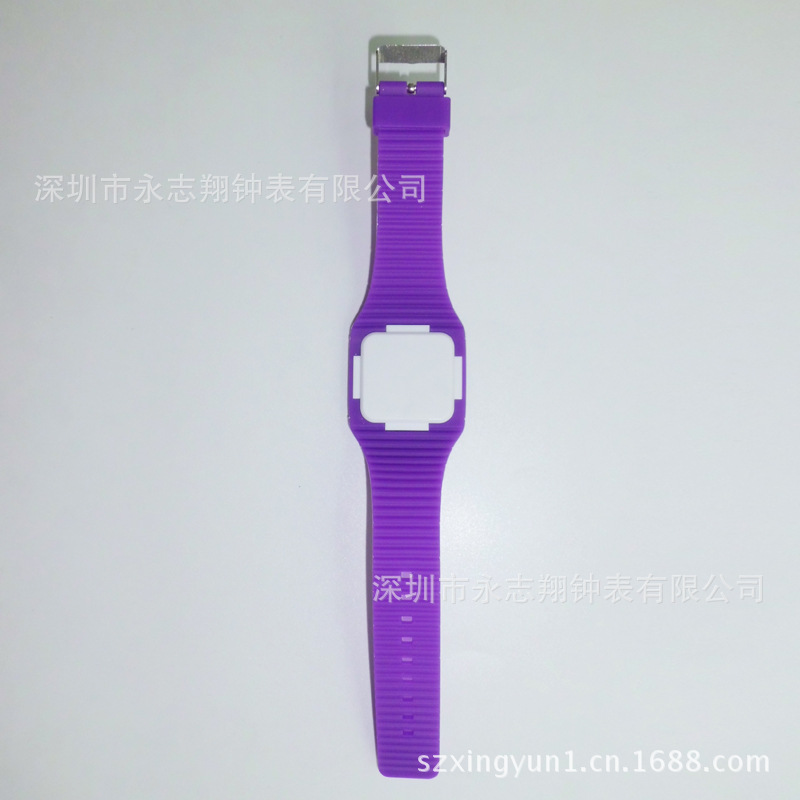 LED (44)