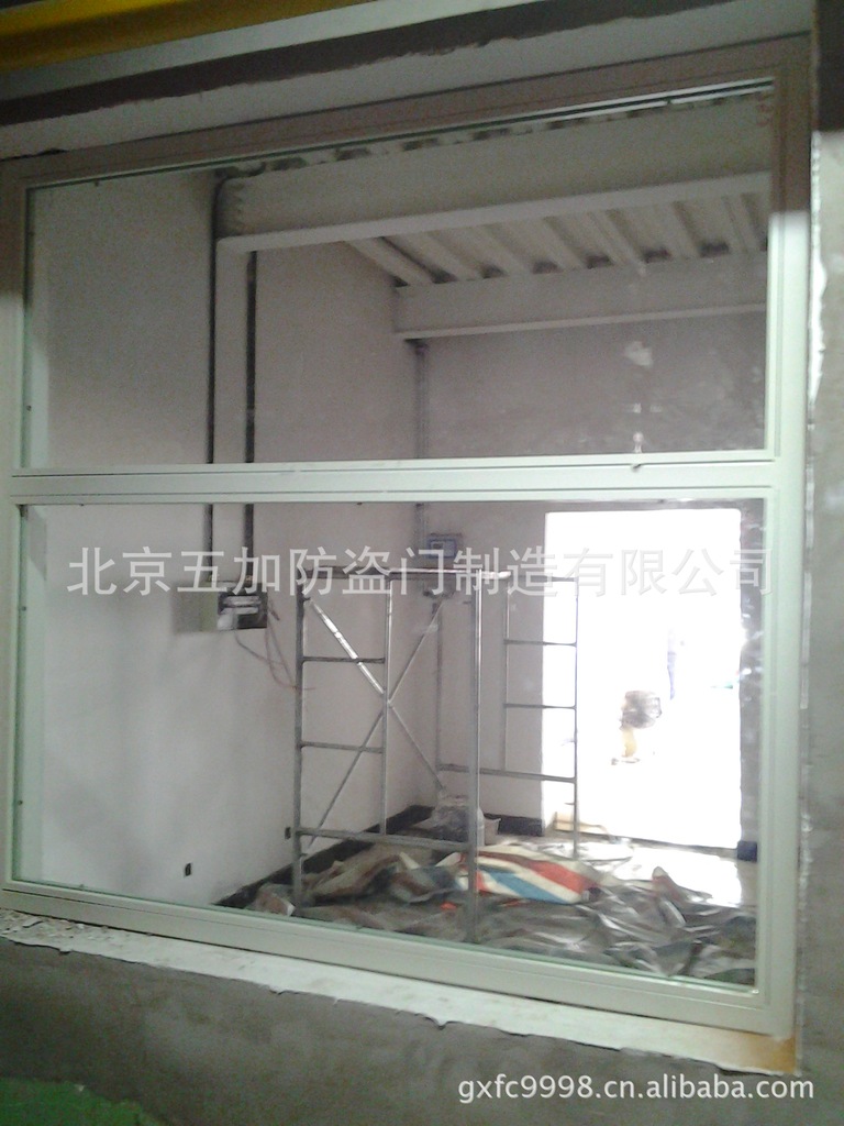 检测后防爆窗
