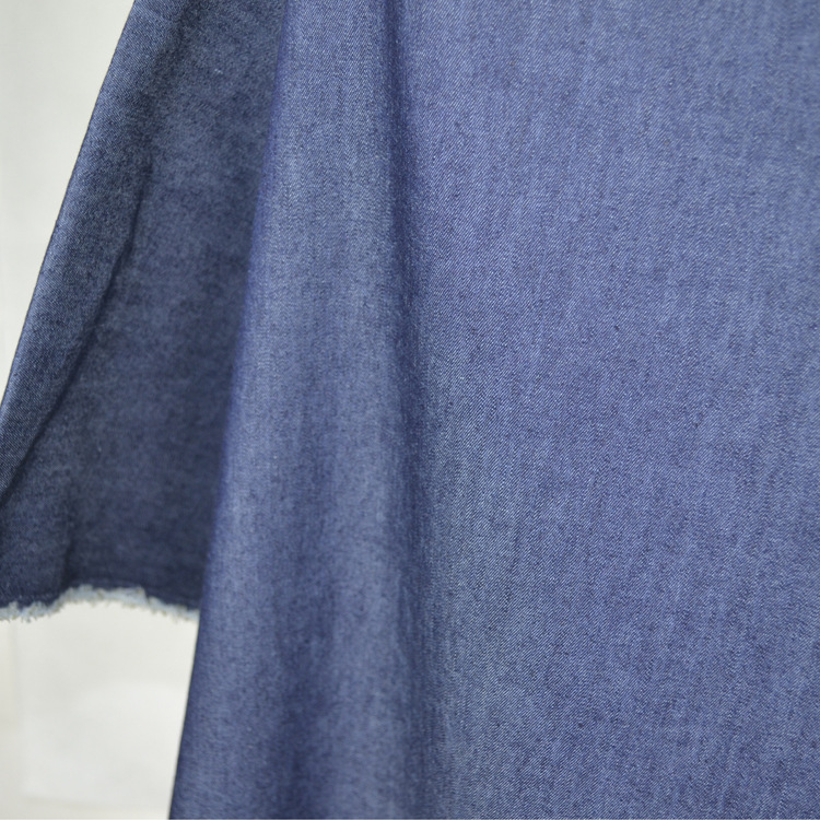 现货32*32全棉牛仔布男裤料牛仔布男裤面料4.5oz斜纹薄牛仔布