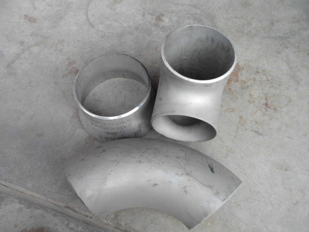 专业供应不锈钢弯头，不锈钢三通，不锈钢同心大小头