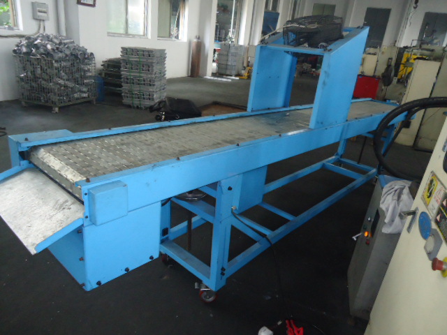 铝压机板链输送生产线