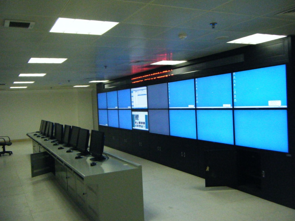 广州生产厂专业生产液晶监控电视墙,监控机房8台22寸液晶电视墙
