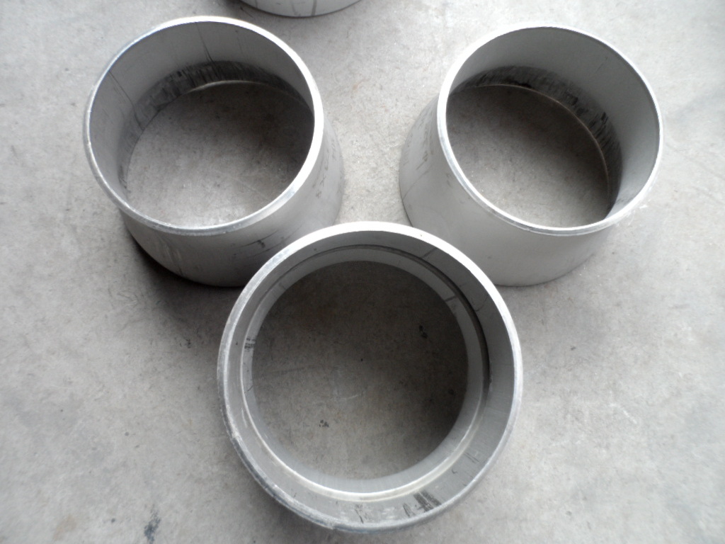 专业供应不锈钢弯头，不锈钢三通，不锈钢同心大小头