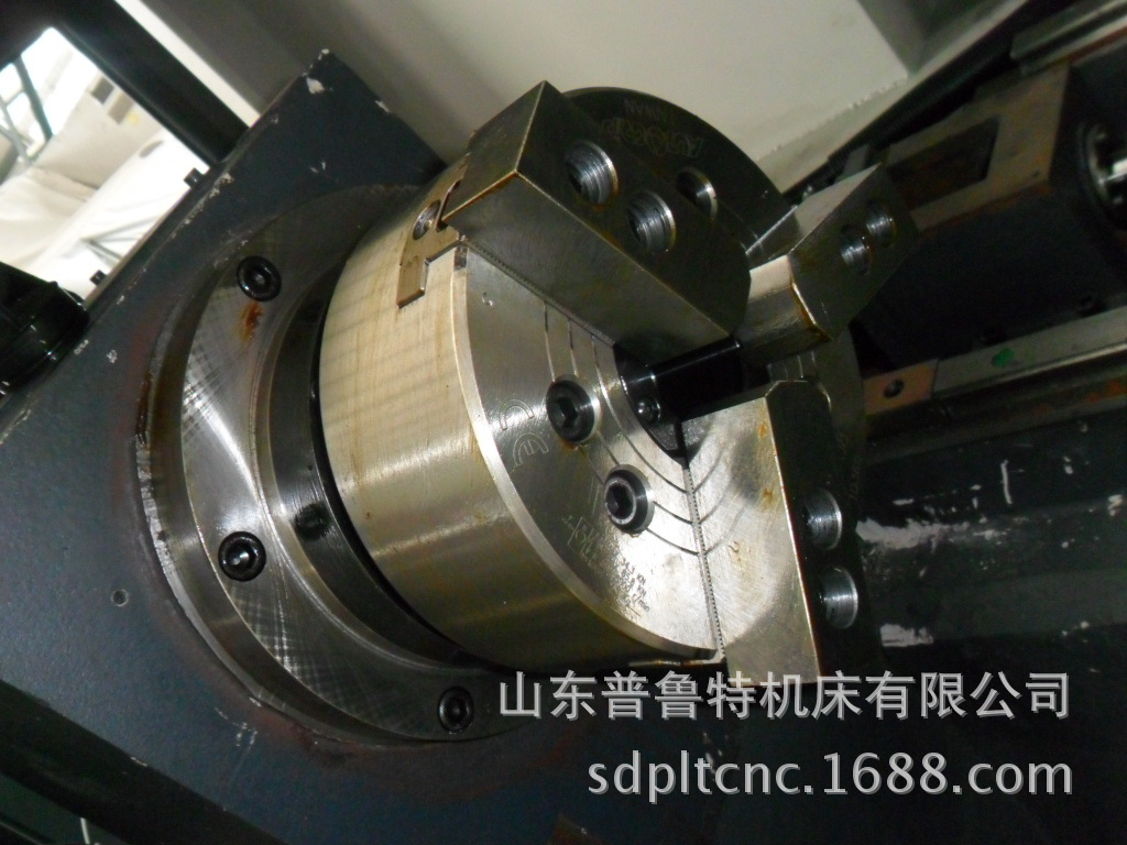 深圳热卖TCK420斜床身数控车床高配置高速度高精度高可靠性