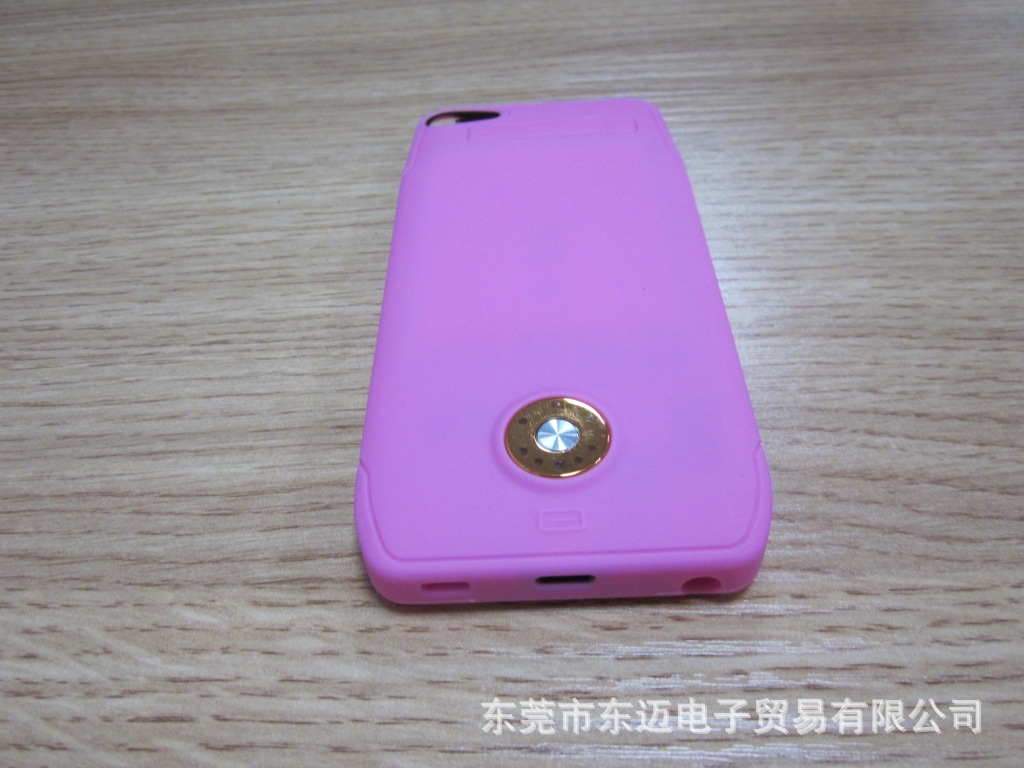 iphone5 touch 顏色很多，款式也非常的