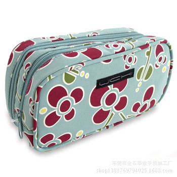 cosmetics-bag-iku-s