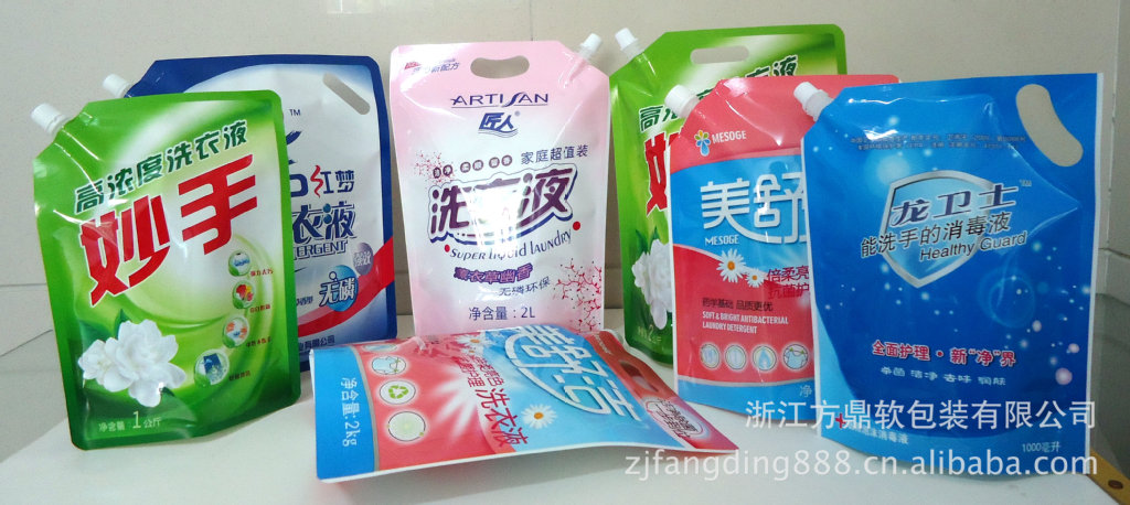 供应500ml-2000ml 洗衣液袋包装/自立吸嘴清洗液包装袋/厂家直供