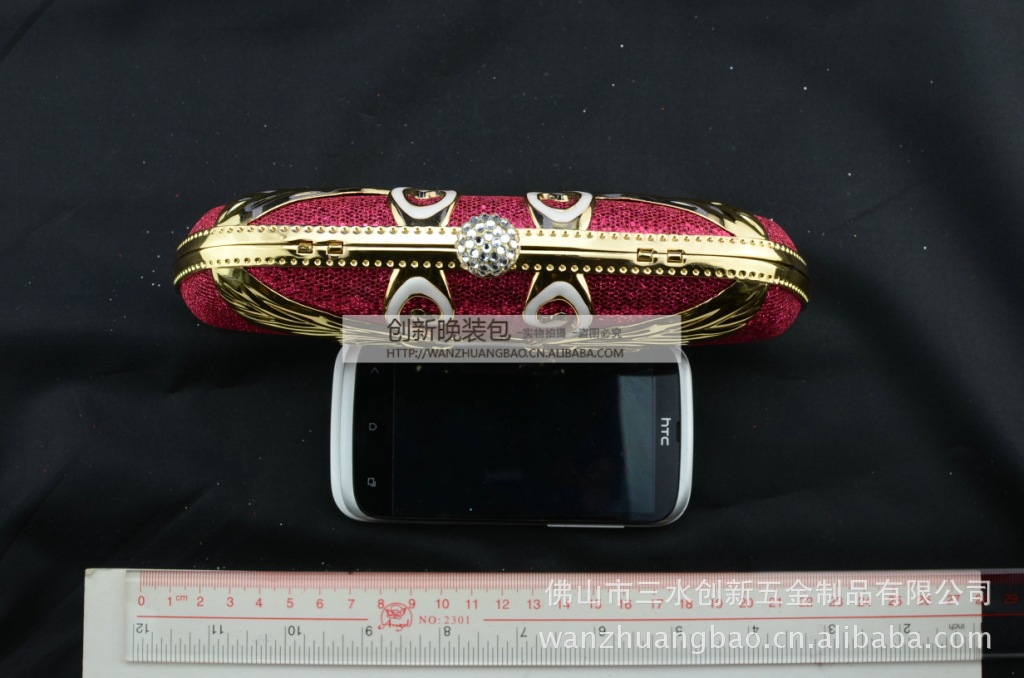 厂家供应最新设计百搭晚装硬盒包