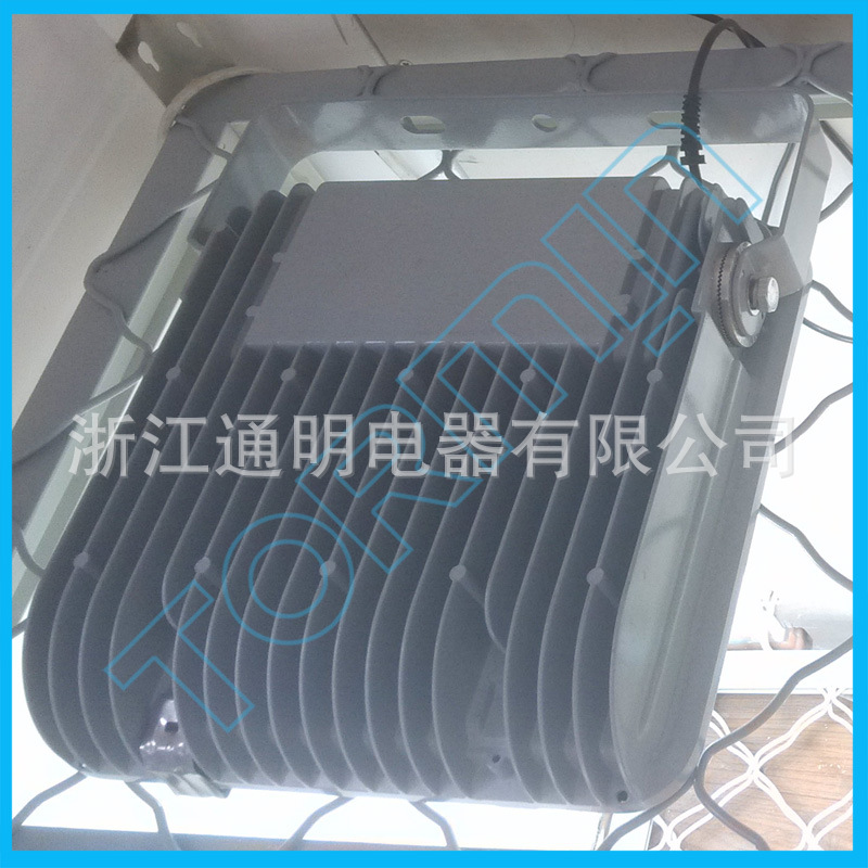 ZY8101LED防眩泛光灯照明效果图反面